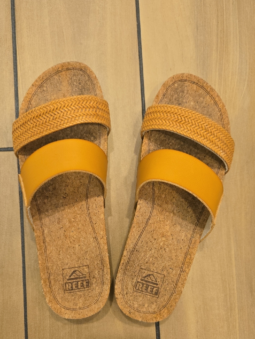 Reef Women's Cushion Vista Hi-Slide Sandals Size 10